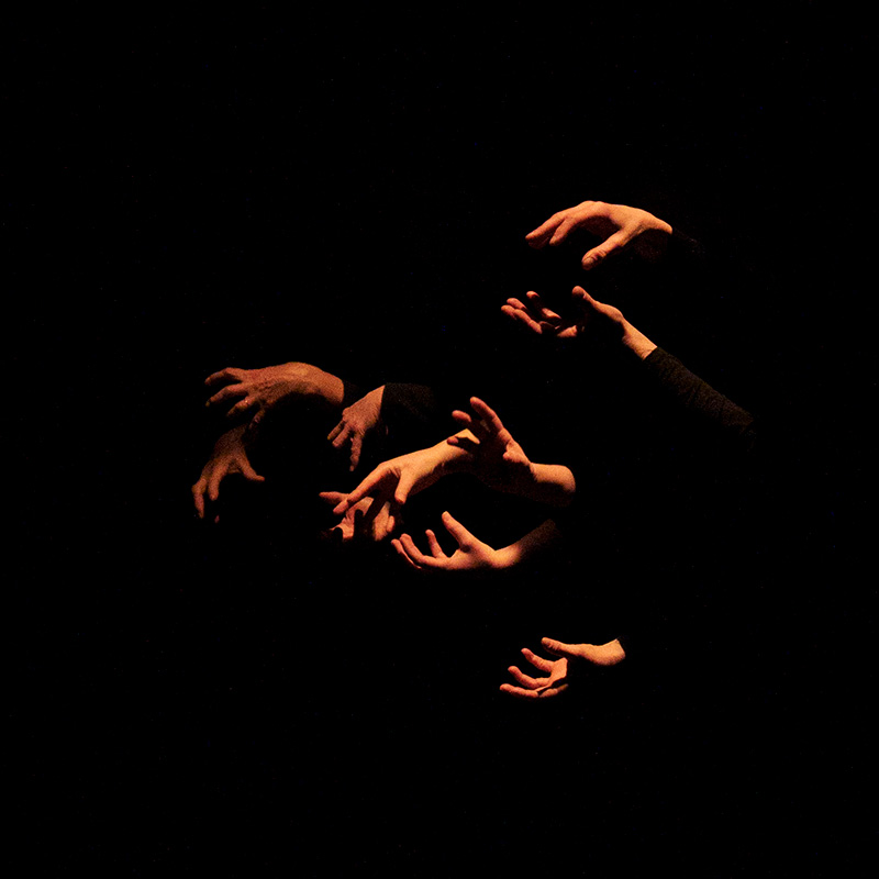 compagnie-danse-aeronef-residence-creation-un-geste-a-soi-mirecourt-lorraine-ecrire-transformer-gestes en lumiere-principale